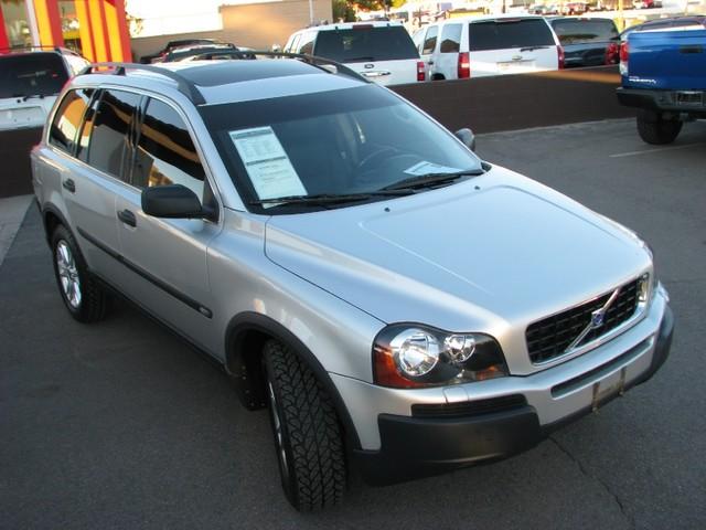 2004 Volvo XC90 TDI Sedan 4D