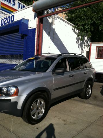 2004 Volvo XC90 Sport 4x4 SUV