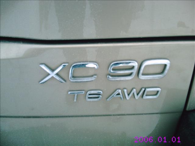 2004 Volvo XC90 LE 4x4 SUV