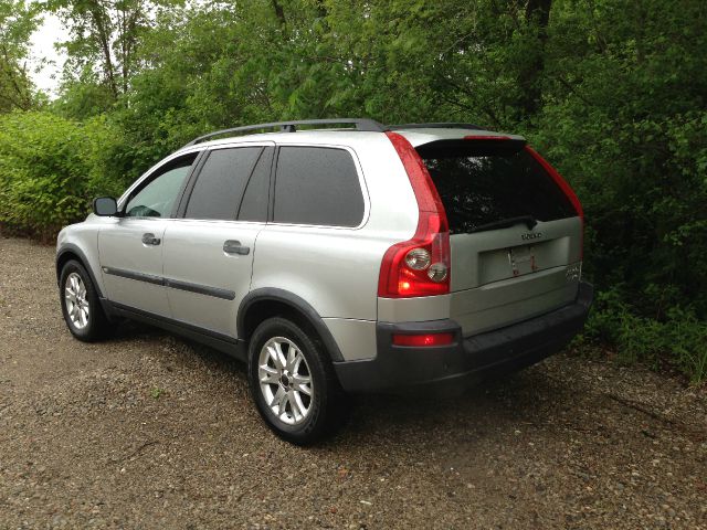 2004 Volvo XC90 3.0si Navigation Pano Htd Sts