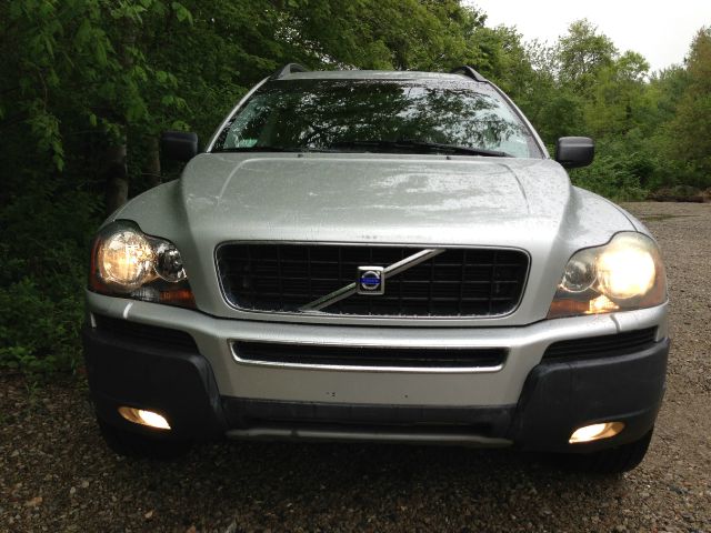 2004 Volvo XC90 3.0si Navigation Pano Htd Sts