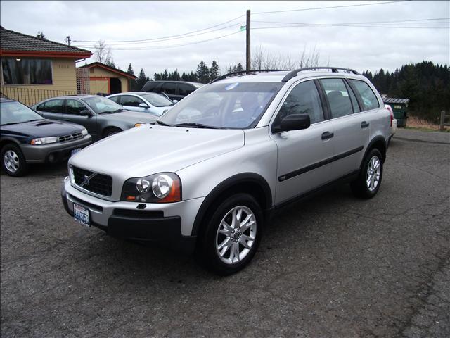 2004 Volvo XC90 LE 4x4 SUV