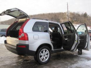 2004 Volvo XC90 LE 4x4 SUV