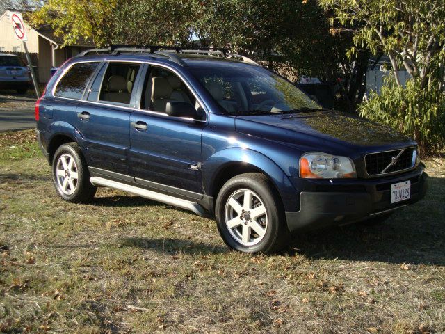 2004 Volvo XC90 Sport 4x4 SUV