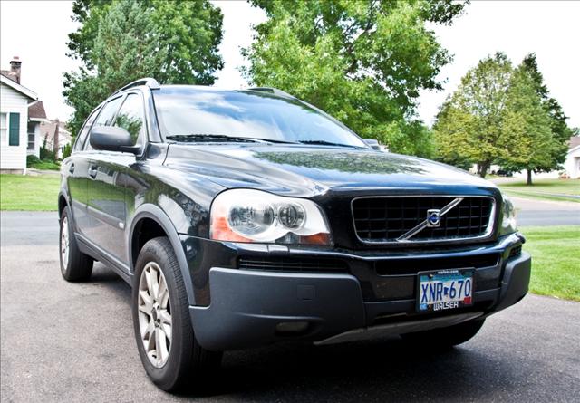 2004 Volvo XC90 LE 4x4 SUV