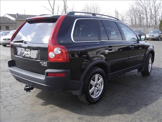 2004 Volvo XC90 LE 4x4 SUV