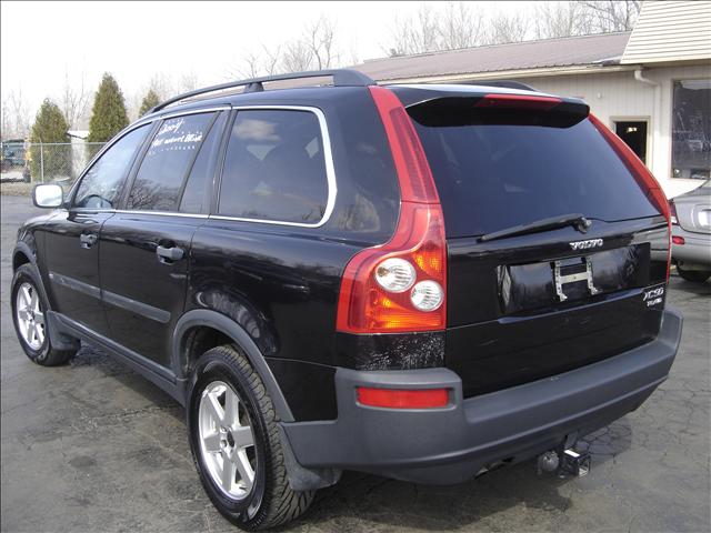 2004 Volvo XC90 LE 4x4 SUV