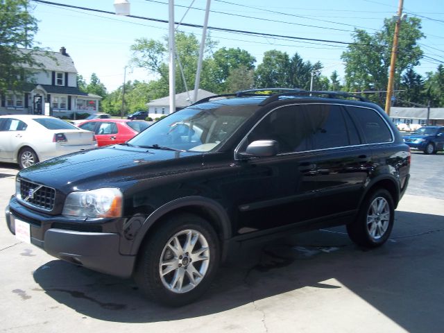 2004 Volvo XC90 Sport 4x4 SUV