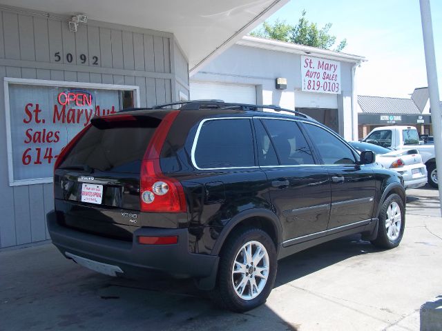 2004 Volvo XC90 Sport 4x4 SUV