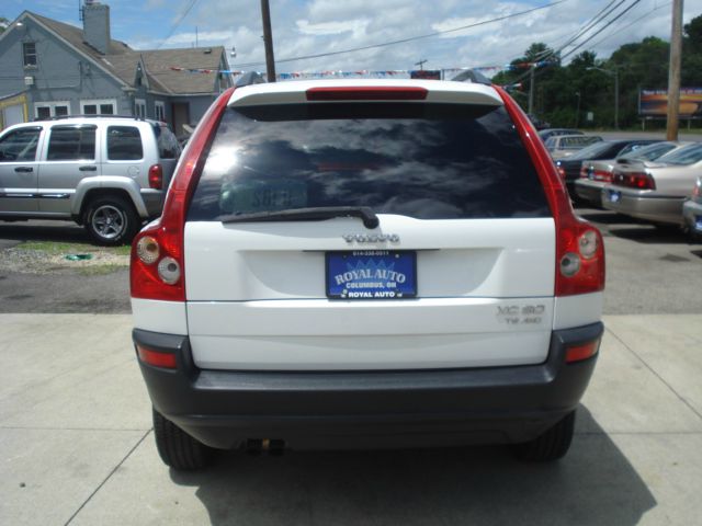 2004 Volvo XC90 3.0si Navigation Pano Htd Sts