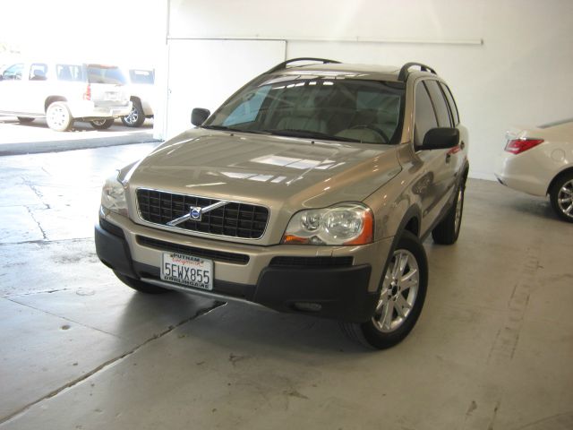 2004 Volvo XC90 3.0si Navigation Pano Htd Sts