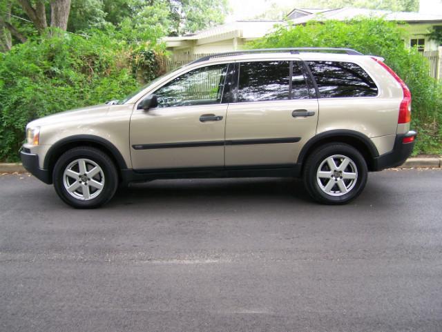 2005 Volvo XC90 T6 AWD Leather Moonroof Navigation