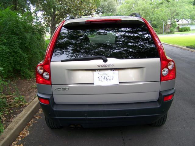 2005 Volvo XC90 T6 AWD Leather Moonroof Navigation