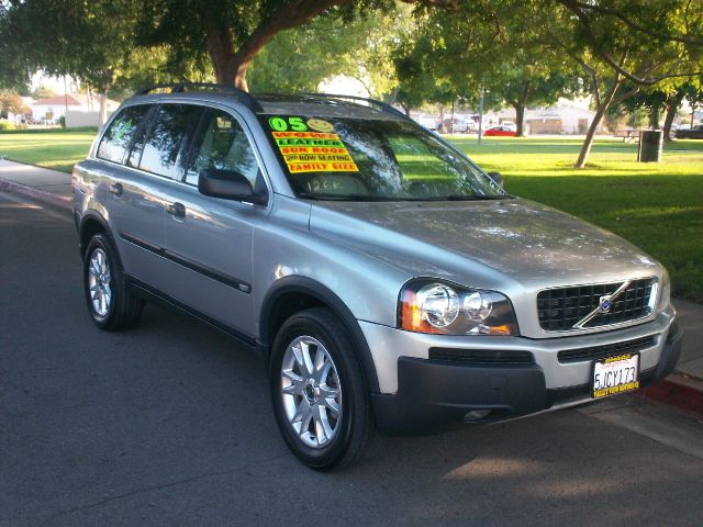 2005 Volvo XC90 3.0si Navigation Pano Htd Sts