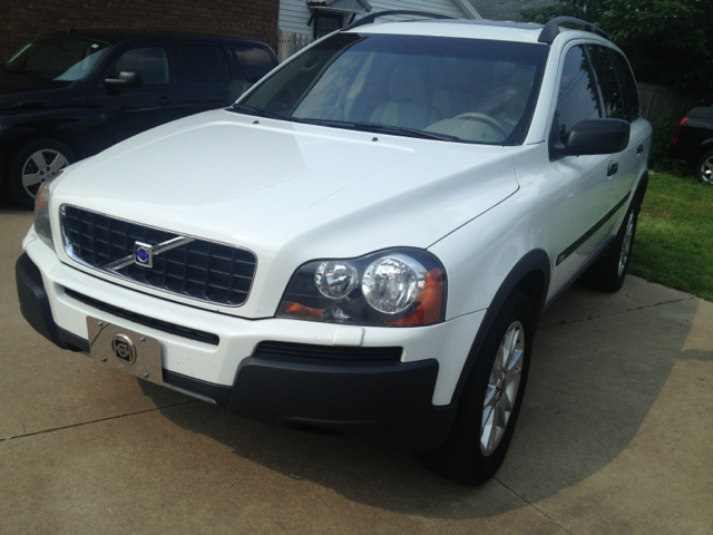 2005 Volvo XC90 Sport 4x4 SUV