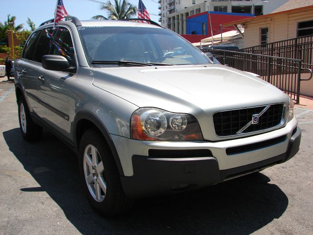 2005 Volvo XC90 4WD 4dr Sport