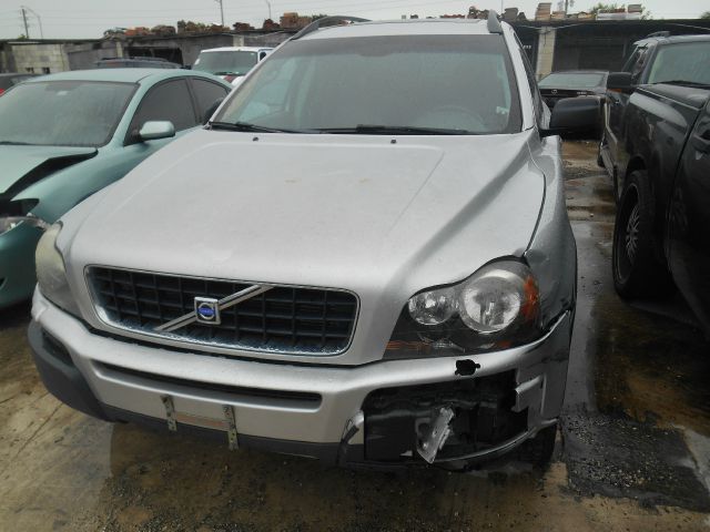 2005 Volvo XC90 Sport 4x4 SUV