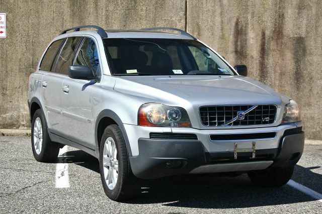 2005 Volvo XC90 SE-R