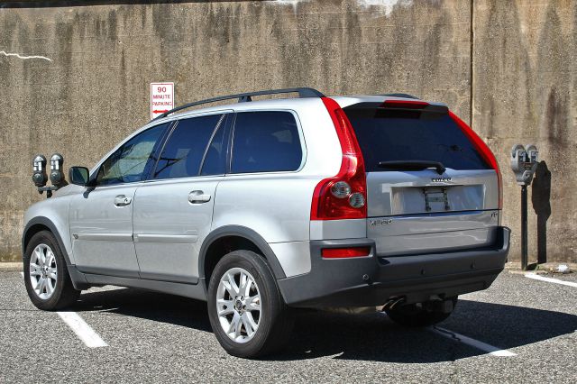 2005 Volvo XC90 SE-R