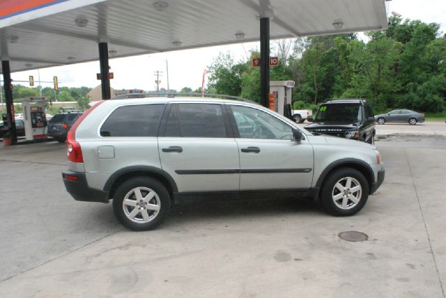 2005 Volvo XC90 Sport 4x4 SUV