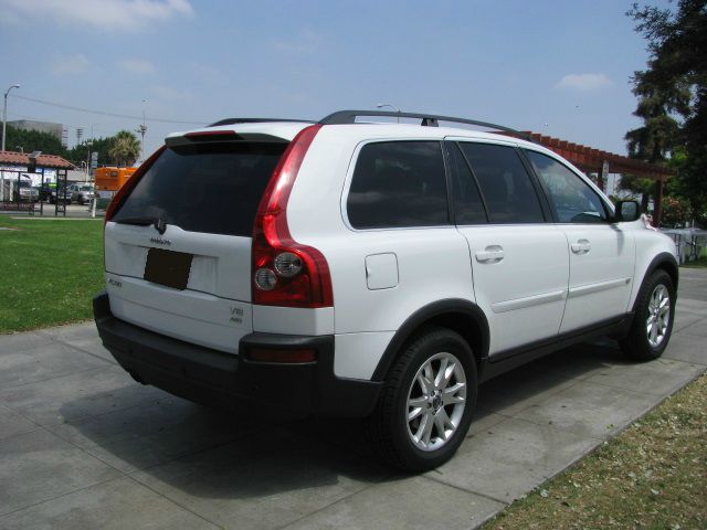 2005 Volvo XC90 SE-R