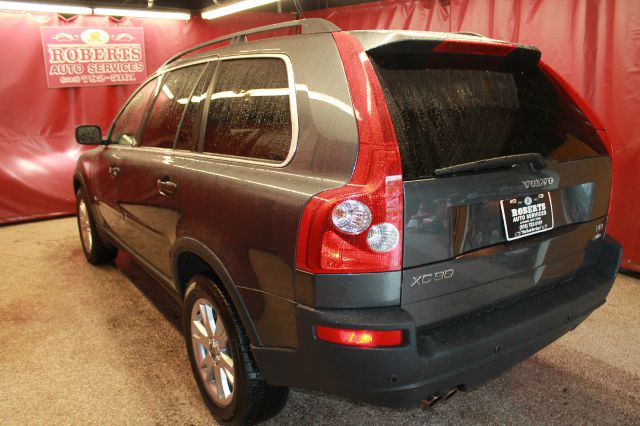 2005 Volvo XC90 SE-R