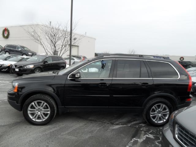 2009 Volvo XC90 Base