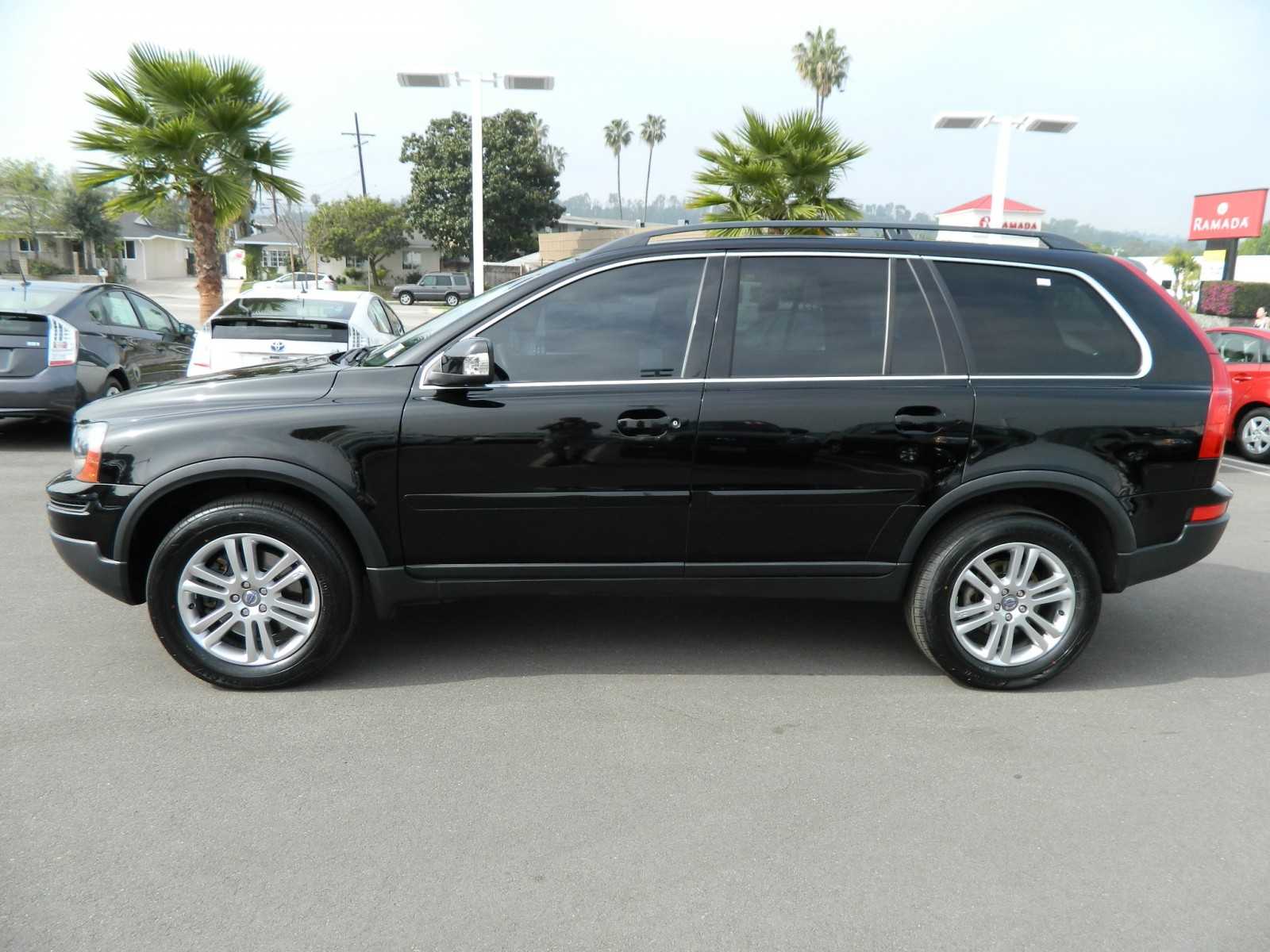 2009 Volvo XC90 Base