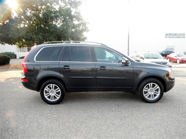 2009 Volvo XC90 Base