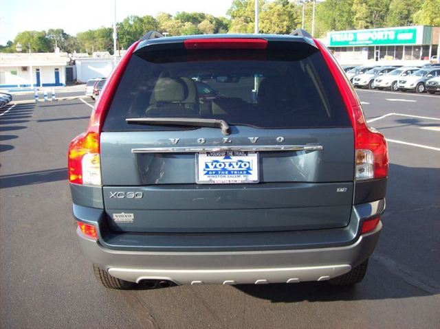 2009 Volvo XC90 Base