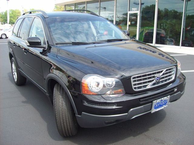 2009 Volvo XC90 Base