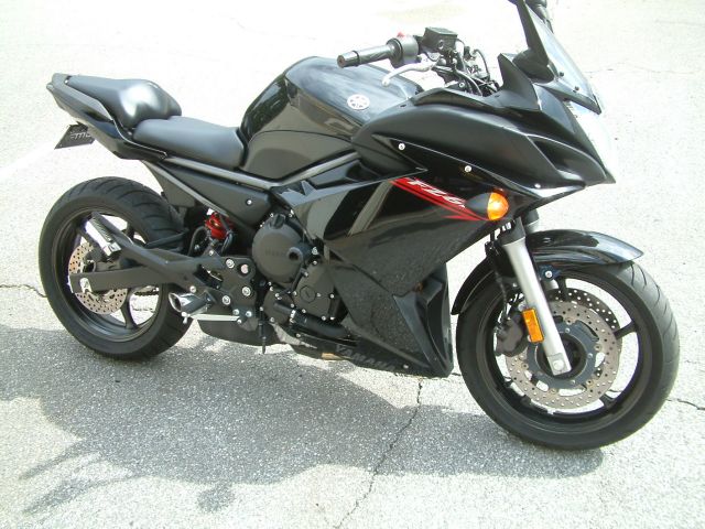 2012 YAMAHA FZ6R 2002 Toyota SE