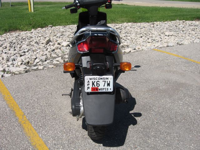 2005 YAMAHA Moped Unknown