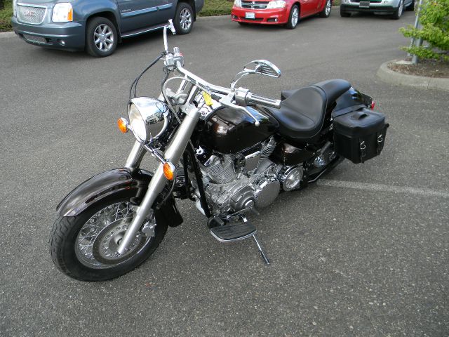 2003 YAMAHA ROADSTAR 2DR CPE GT Premium Shelby