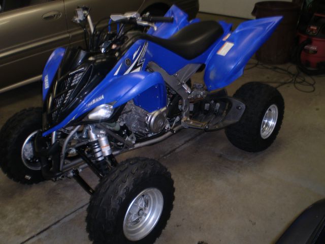 2011 YAMAHA Raptor Premium P2 Package