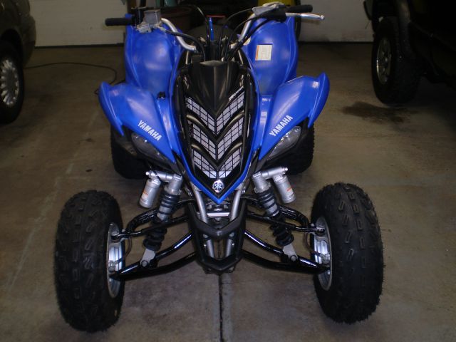 2011 YAMAHA Raptor Premium P2 Package