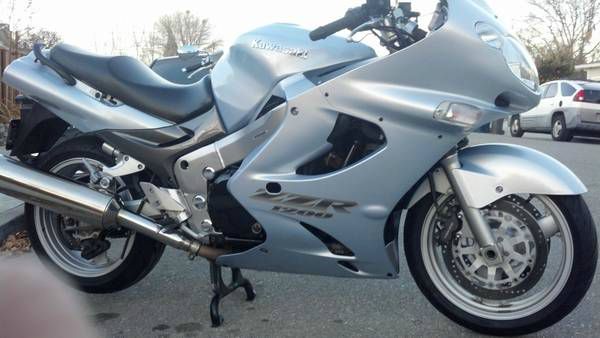 2004 Kawasaki zx1200c SLT W/ Navigation/sunroof/dvd/20s